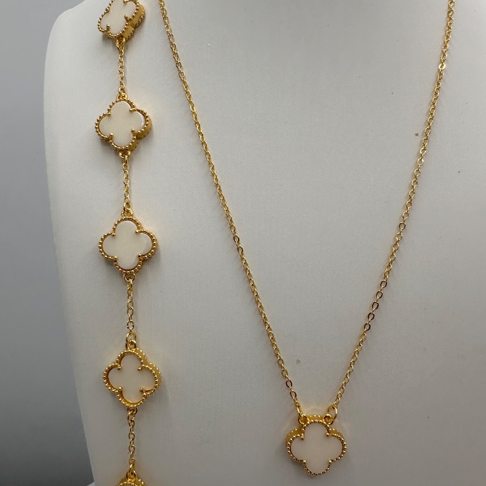 18K Gold Plated White Clover Set - Picture 2 of 8